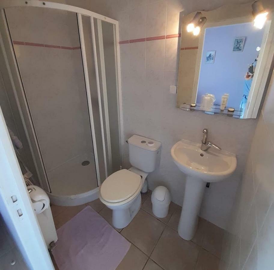 Des 3 Anes Bed & Breakfast