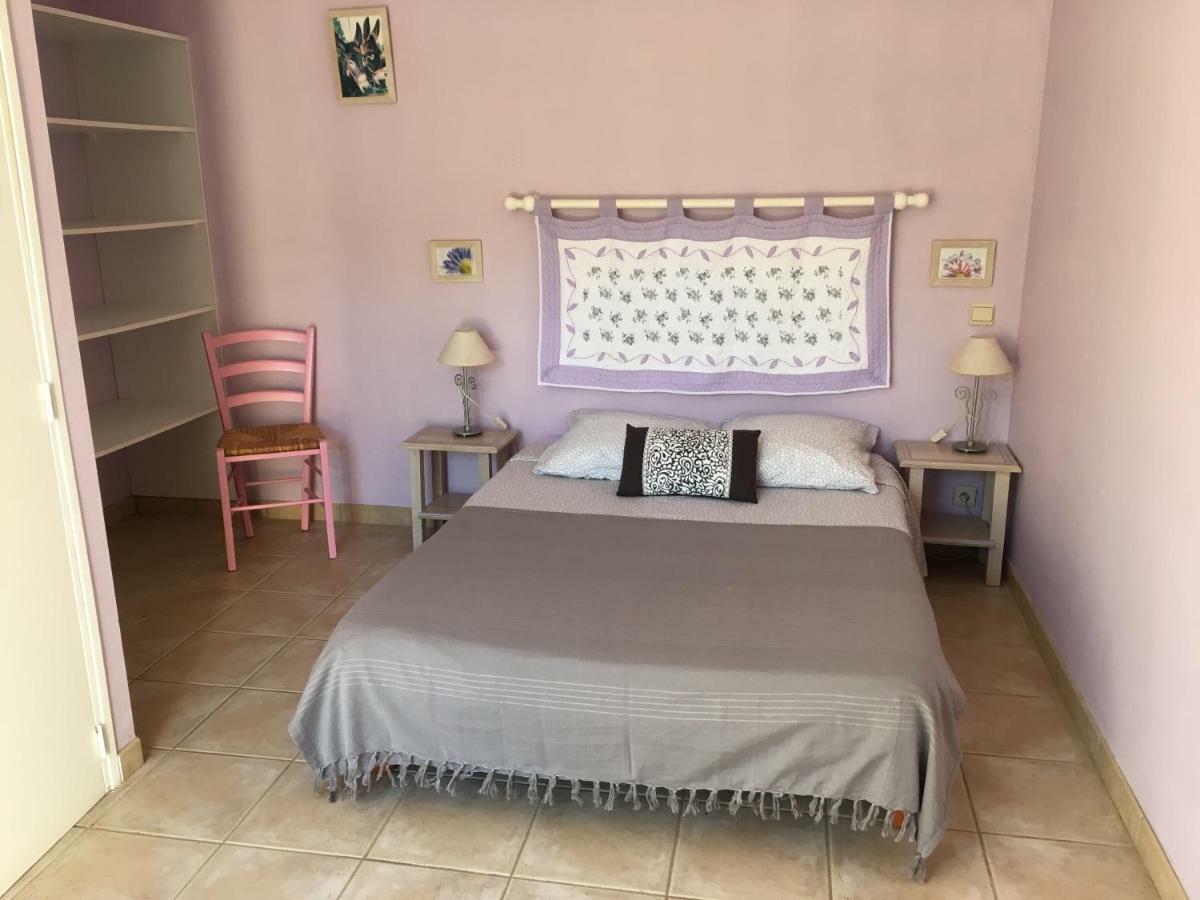 Des 3 Anes Bed & Breakfast